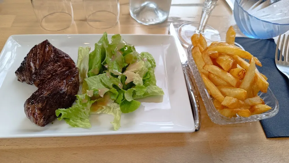 Onglet de Veau Et Ses Frites Fraîches
